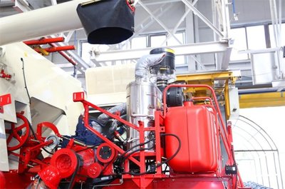 國四時(shí)代，濰柴雷沃智慧農(nóng)業(yè)以科技實(shí)力為發(fā)動機(jī)裝配保駕護(hù)航